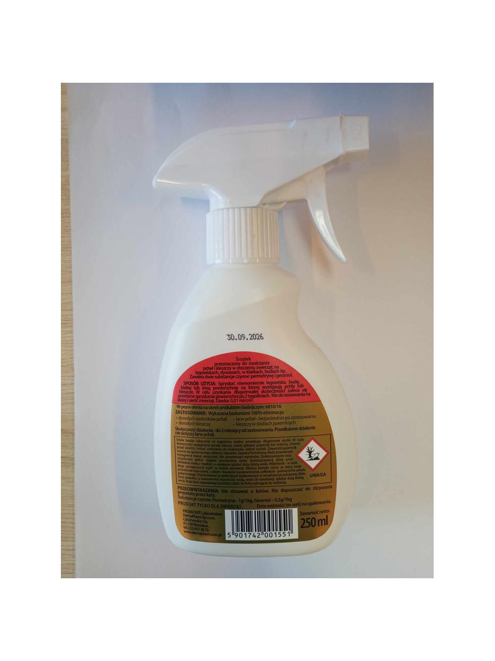 SABUNOL- Płyn do zwalczania pcheł w otoczeniu zwierząt 250ml+ Cestal Dog Plus tabletki na odrobaczanie psów 2 sztuki