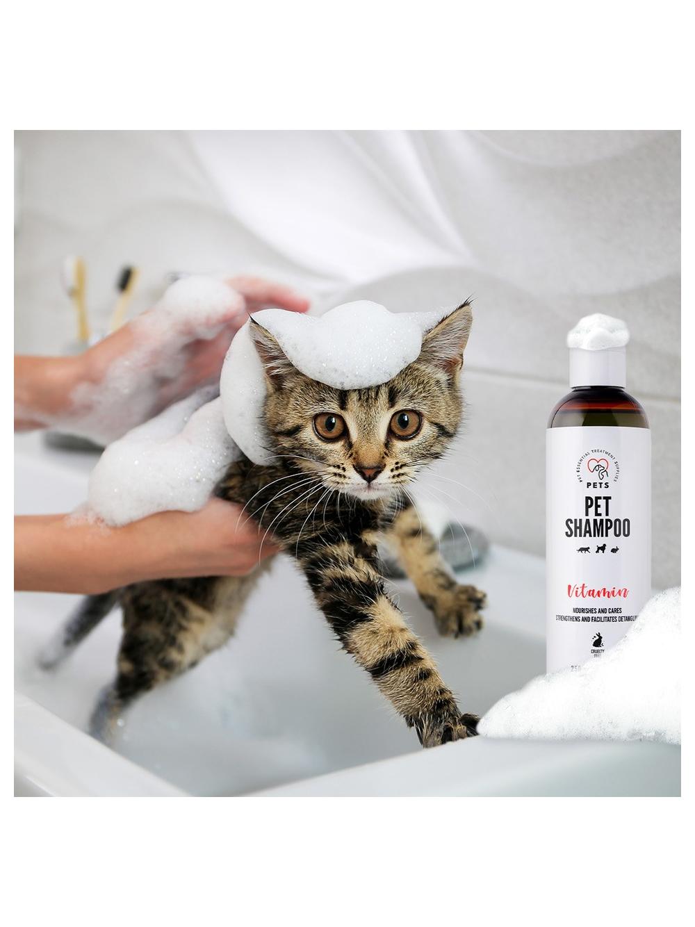 PET Shampoo Vitamin_Szampon Witaminowy 250ml Odżywczy i pielęgnujący + PETS ANTI INSECT - skuteczna ochrona przeciw kleszczom, pchłom oraz innym owadom 250ml
